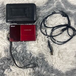 Nikon Coolpix S70 12.1MP 5x Optical Digital Camera Red *perfect condition